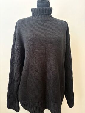 G by Giuliana Black Cable Knit Turtleneck Sweater